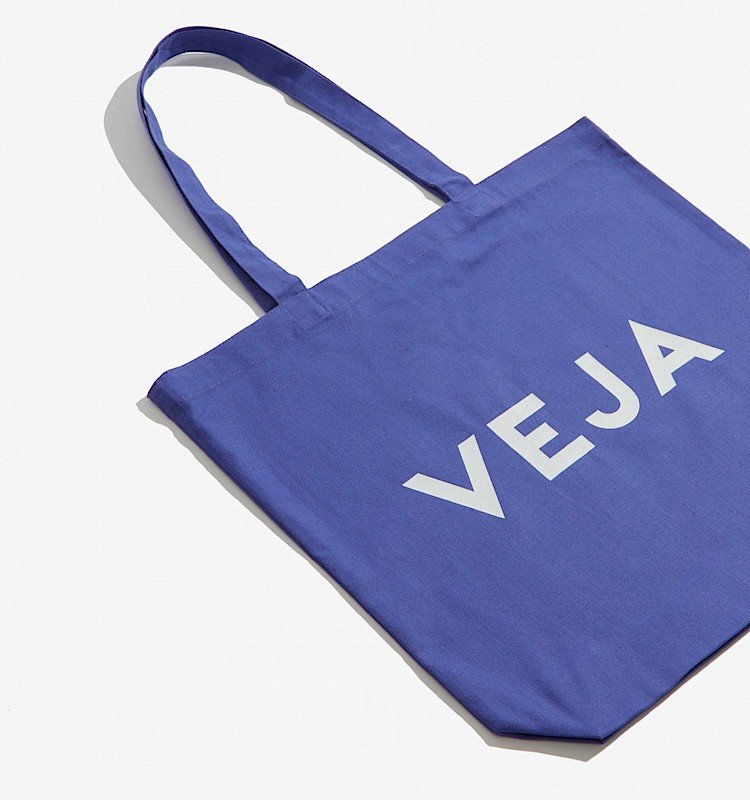 030_veja-tote-bag-coton-biologique-bleu-AA0100021_3.jpg