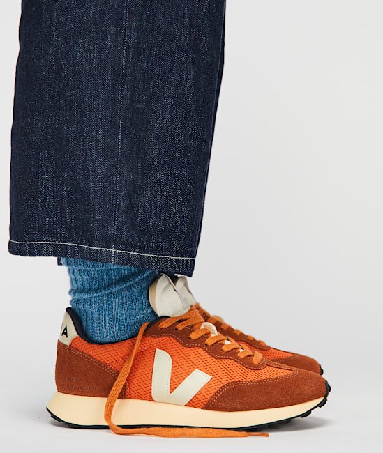 veja-baskets-rio-branco-ii-recycle-orange-RO1803874_4.jpg_1